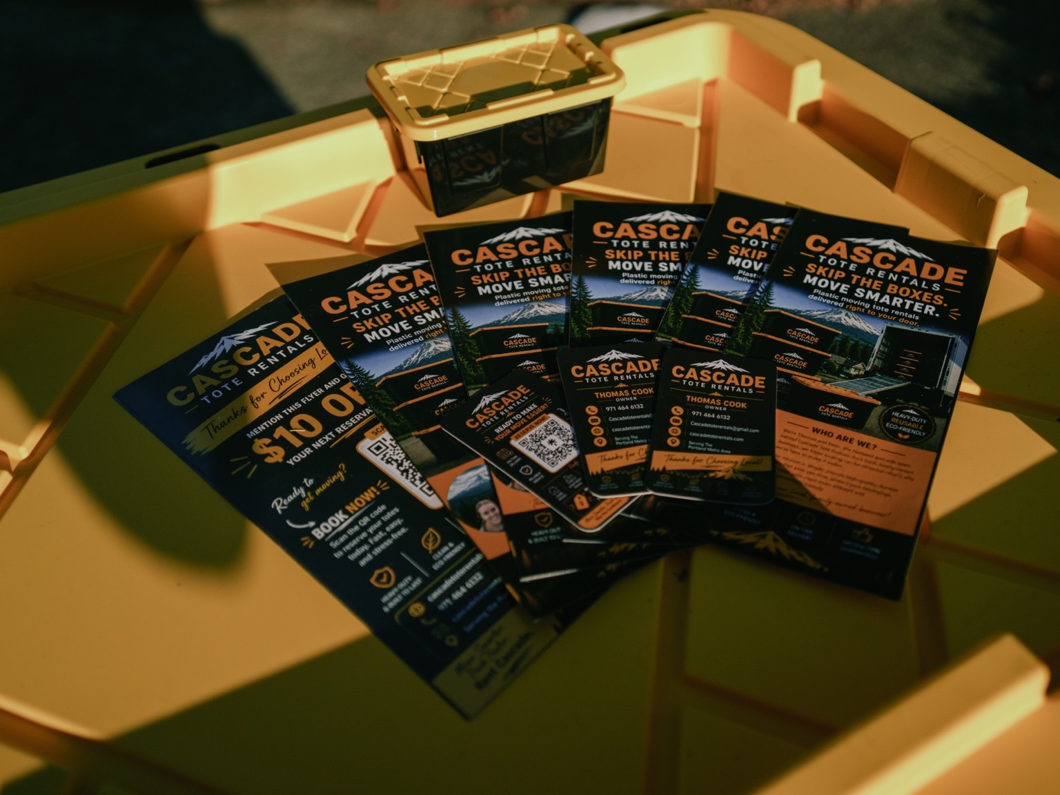 Cascade Tote Rentals cards and printed materials